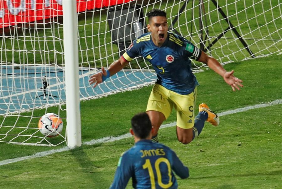 Gol-Falcao-chile.