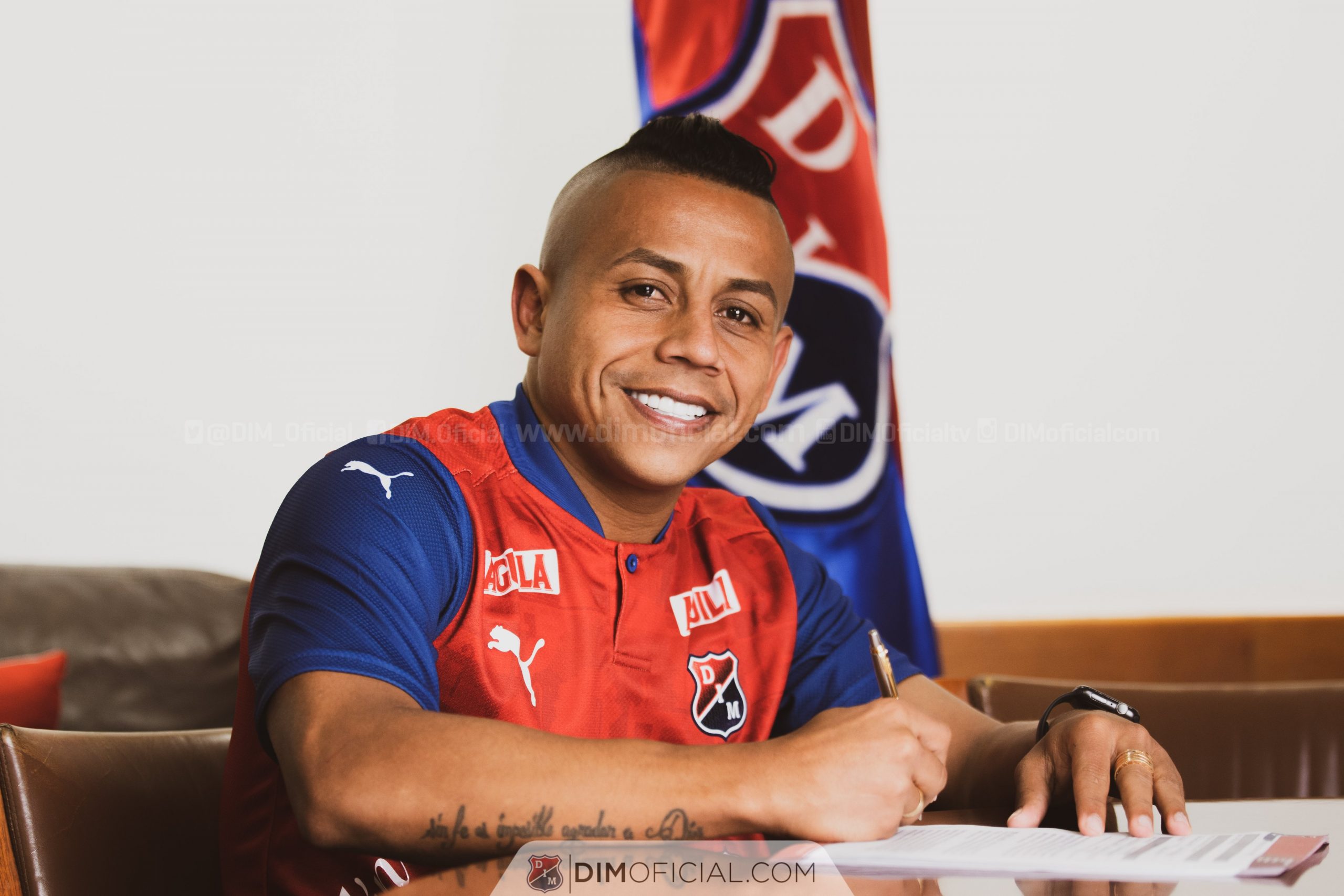 Vladimir Hernández nuevo jugador Medellín