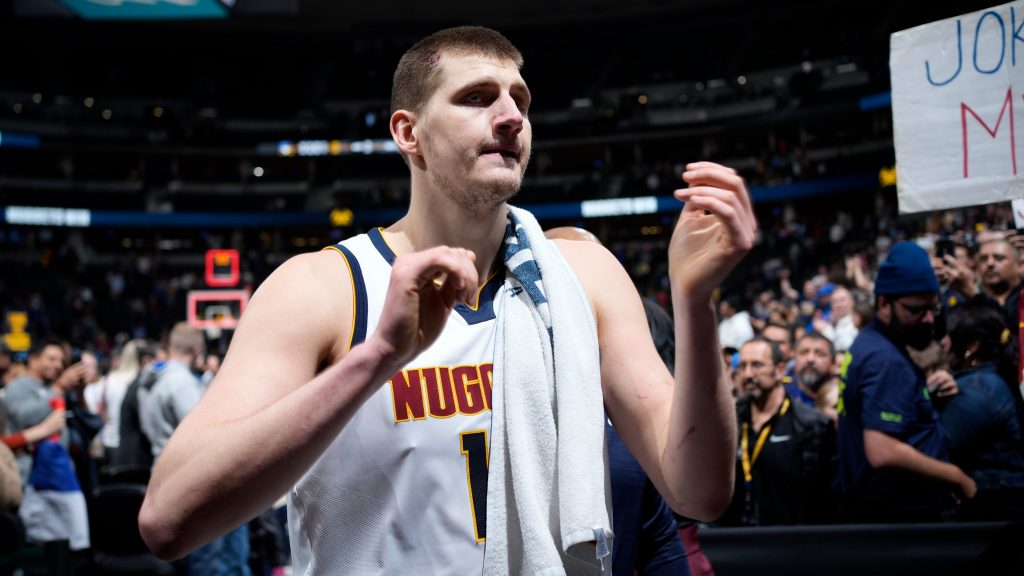 NIKOLA JOKIC PROTAGONIZÓ HISTORIA PURA EN LA NBA