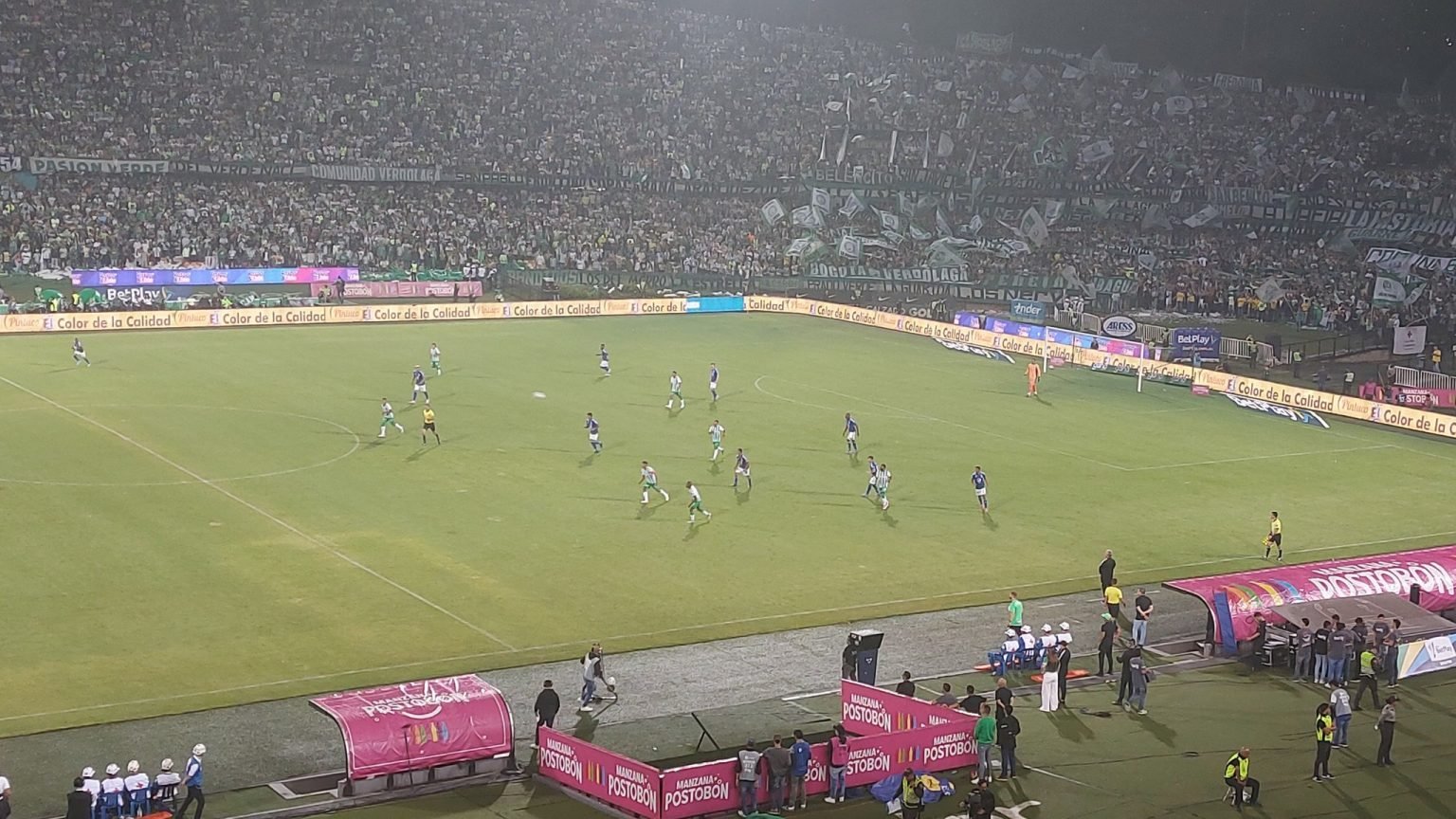 EL ESPECTACULAR RECIBIMIENTO A NACIONAL ANTE MILLONARIOS – 10Sports