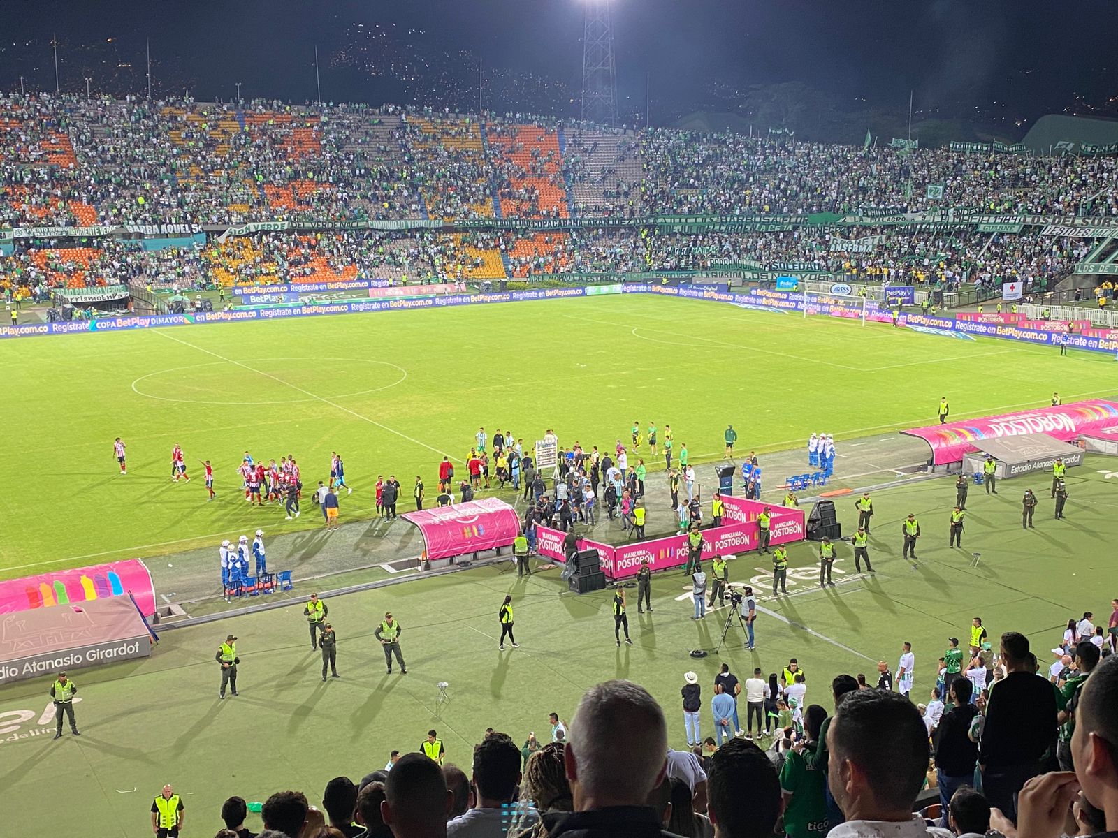 En pelea terminó el duelo de nacional y junior