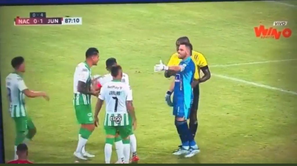 Viera retó a Jarlan Barrera