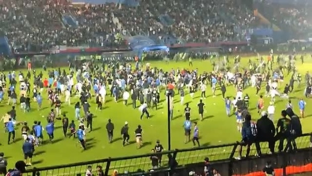 Tragedia en el fútbol de Indonesia