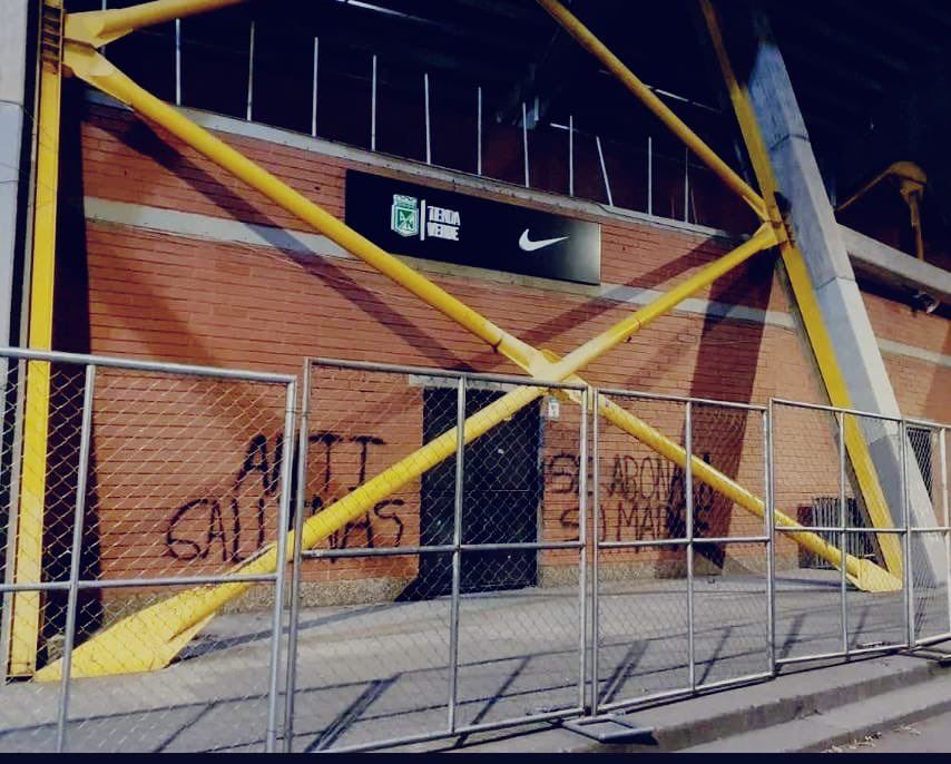 Los hinchas de Nacional protestan en contra de los directivos