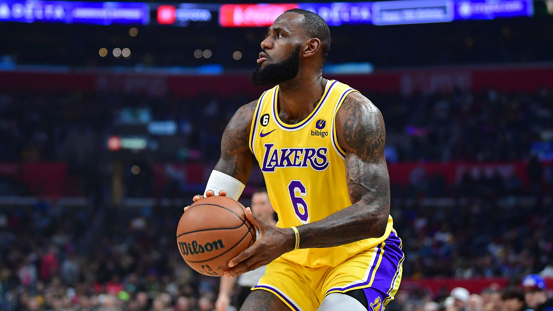 EL REY LEBRON JAMES SE RATIFICA EN SU TRONO