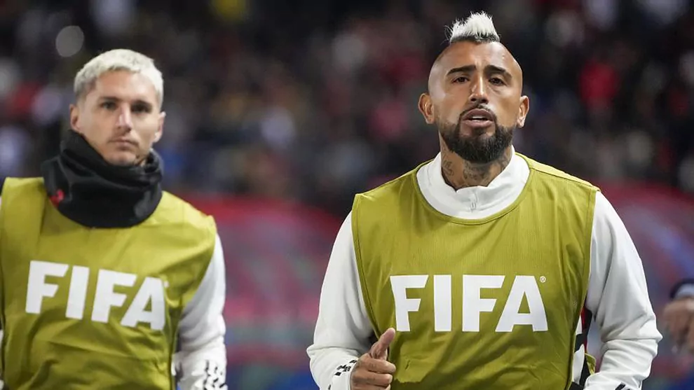 ARTURO VIDAL, OBJETO DE BURLAS EN EL MUNDO FÚTBOL