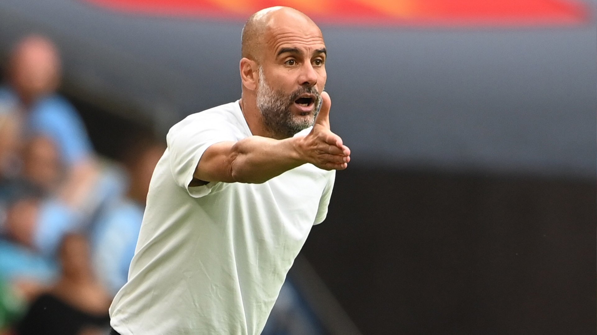 PEP GUARDIOLA SE DISCULPÓ CON STEVEN GERRARD