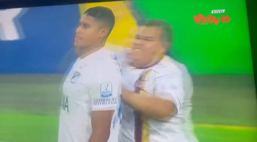 DANIEL CATAÑO FUE AGREDIDO POR UN HINCHA