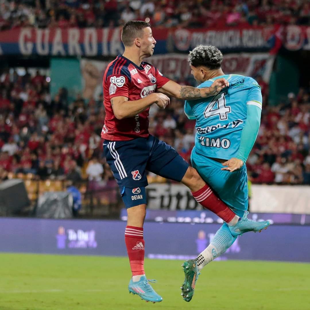 MEDELLÍN SACÓ TRES PUNTOS DE ORO ANTE JAGUARES