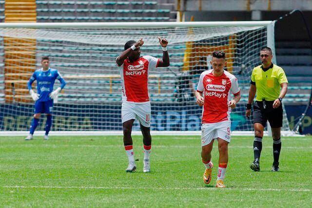 Rodallega volvió a marcar en el fpc