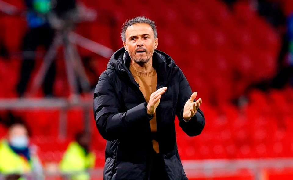LUIS ENRIQUE VIAJÓ A LONDRES A NEGOCIAR CON EL CHELSEA