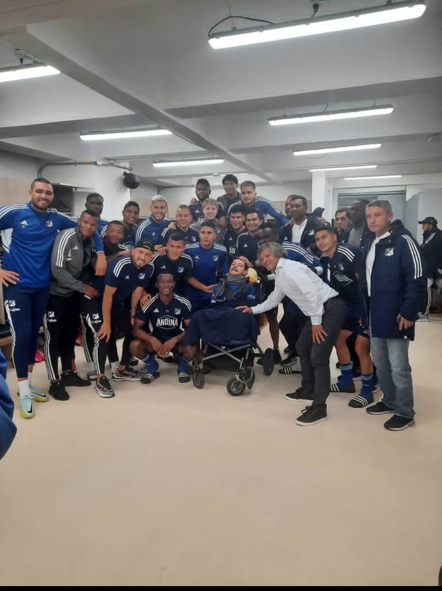 PLANTEL EMBAJADOR REALIZÓ LINDO GESTO CON PACIENTE TERMINAL