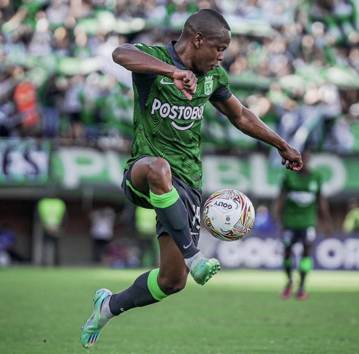 MOTIVOS DETRÁS DE LA SALIDA DE CANDELO DE NACIONAL