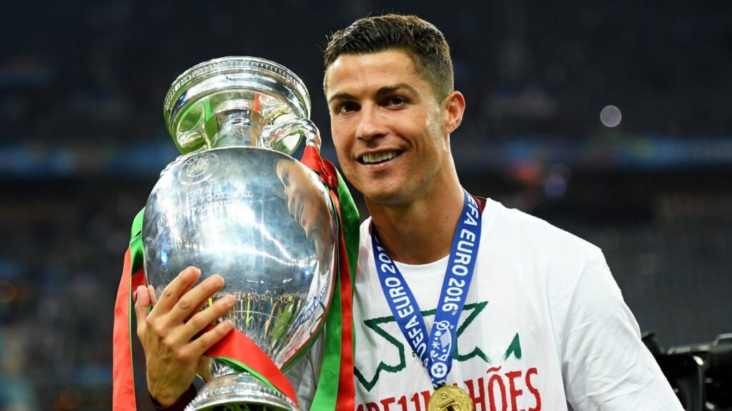 Cristiano compara la Eurocopa con el Mundial