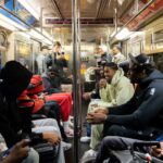 Los Detroit Pistons llegaron en el metro de Nueva York al Barclays Center