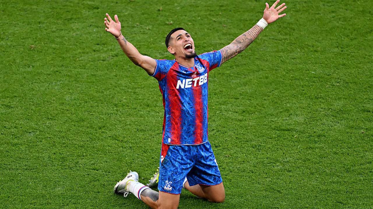 Daniel Muñoz en el once ideal de la Premier League