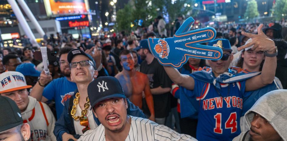 Locura de los aficionados de New York Knicks