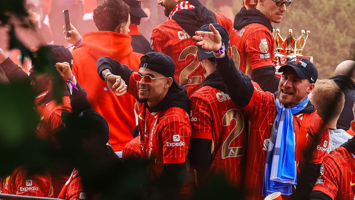 Hinchas del Liverpool se rinden ante Luis Díaz