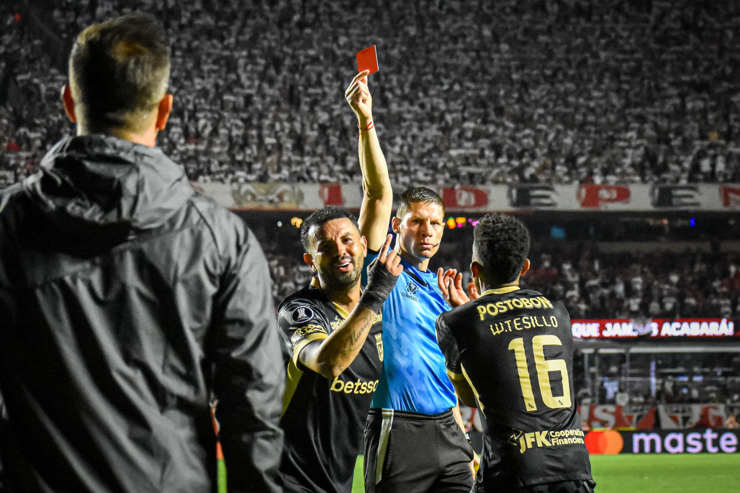 Cardona se disculpa con los hinchas de Nacional