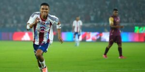 Junior golpea primero y sueña con la undécima: noche arrolladora en el Metropolitano