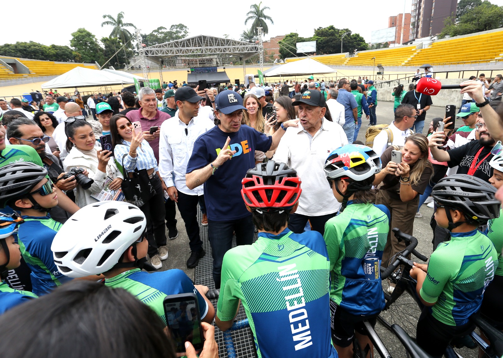 Fico anuncia renovación pista ciclismo