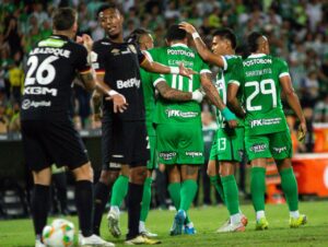 Nacional aplastó a Internacional y avanzó a semifinales con una exhibición en el Atanasio
